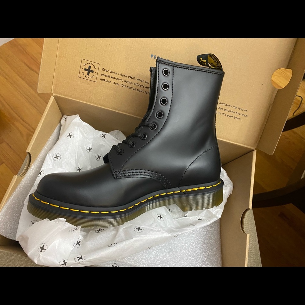 Doc Martens 1460 combat boots NWT